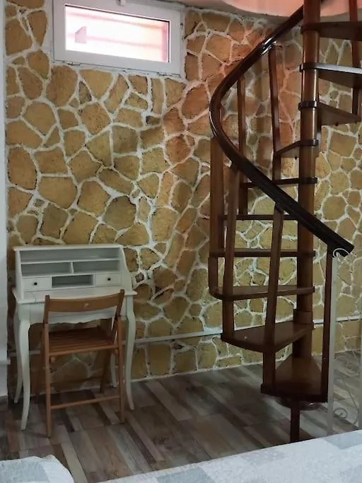 Edith Home Doccia Idromassaggio Milan 0*,  Italy